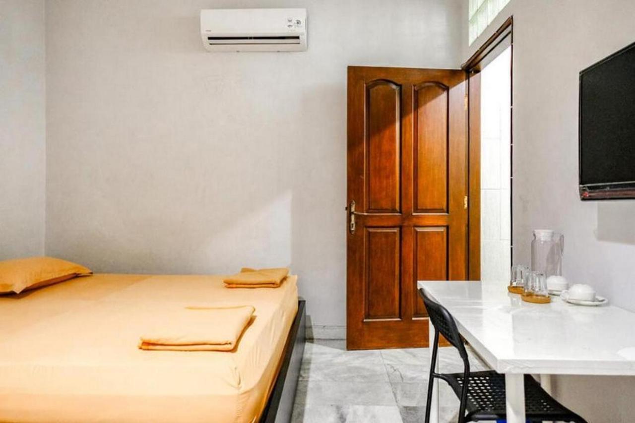 Tomang Homestay Hotel Jakarta